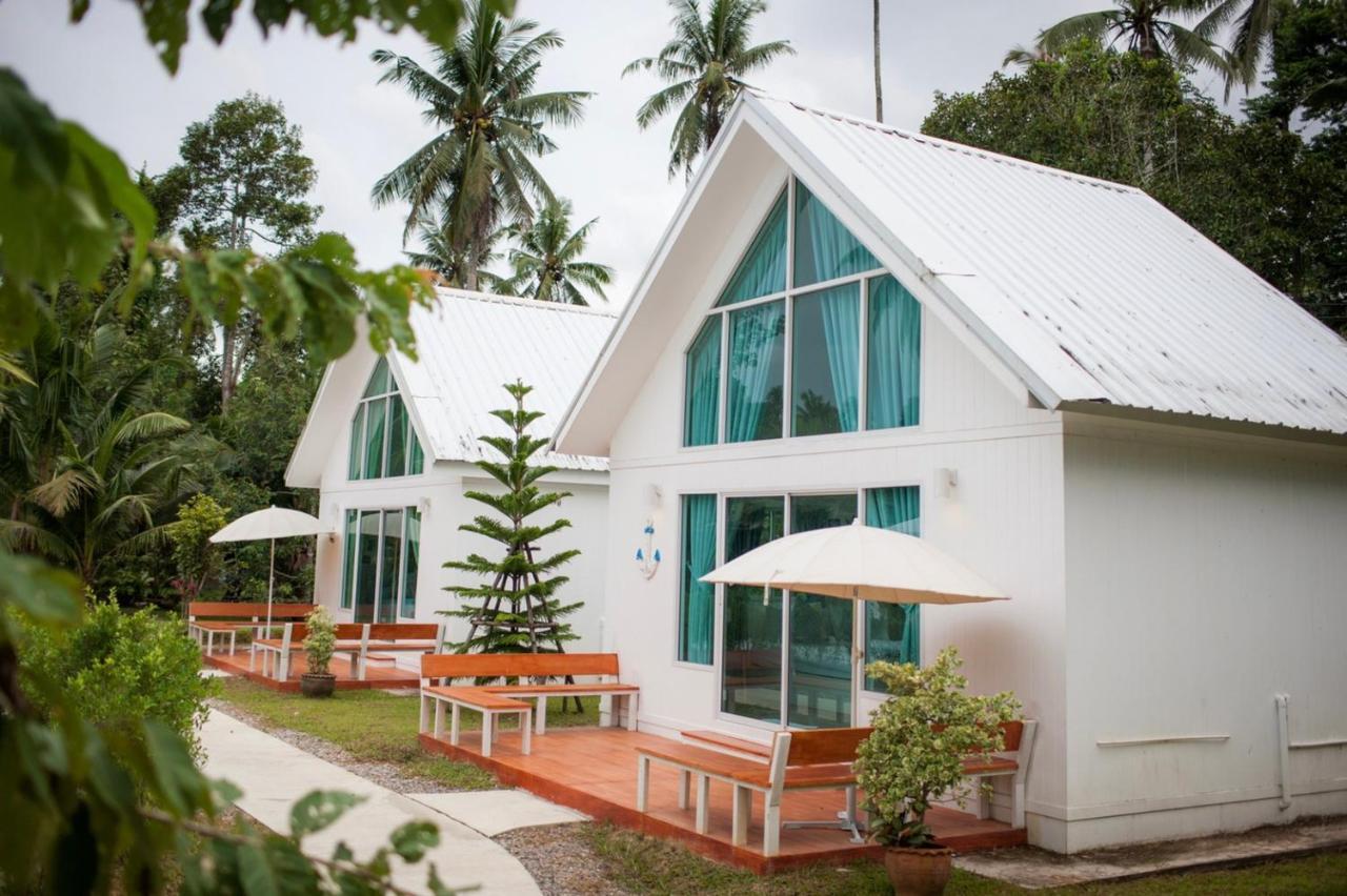 A Pousada Thirty Tree Garden House Chumphon Exterior foto