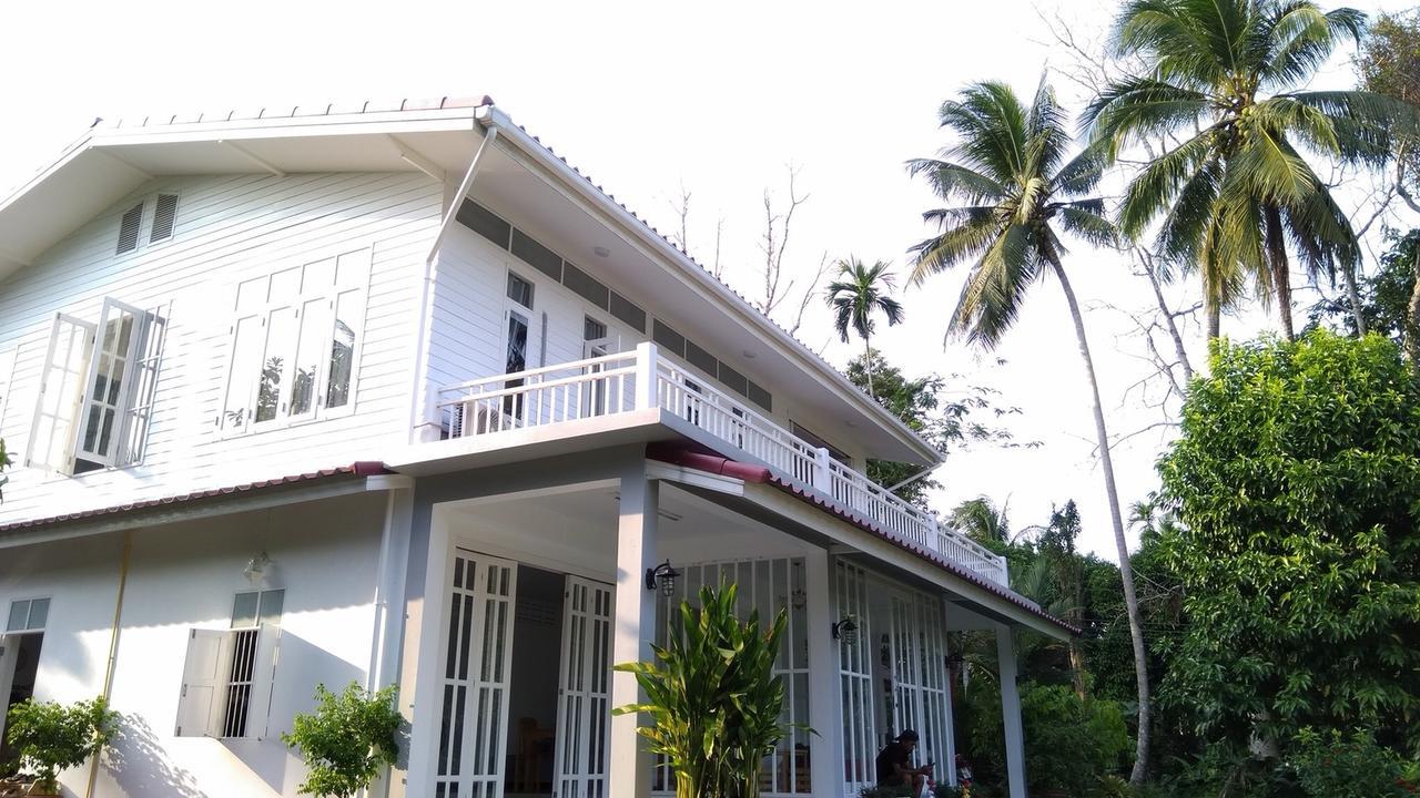 A Pousada Thirty Tree Garden House Chumphon Exterior foto